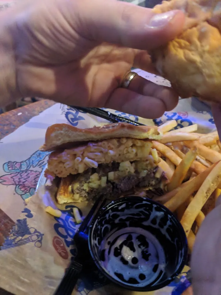 Fried Mac & Cheese Burger
